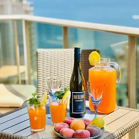 Appartement Sunny Beautiful Sea View, Large Sunny Terrace Calp